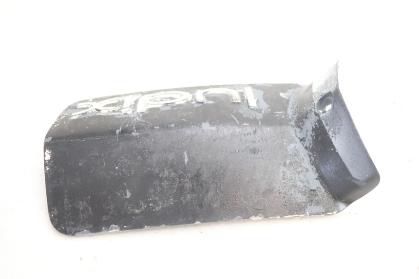 photo de TAMPA DE BATERIA PEUGEOT LUDIX ONE 50 (2004 - 2006) - Zoom do estado de desgaste