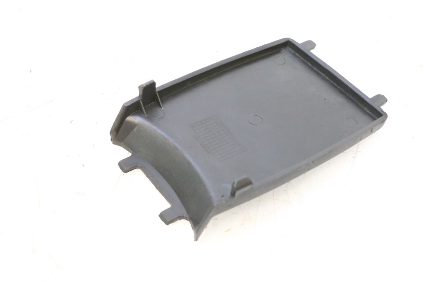 photo de CACHE BATTERIE KEEWAY MATRIX RX9 125 (2006 - 2007) - Zoom do estado de desgaste