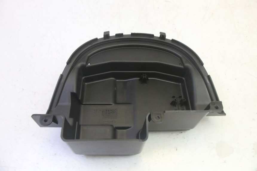 photo de TAMPA DA BATERIA PIAGGIO MP3 HPE 350 (2018 - 2020) - Zoom do estado de desgaste