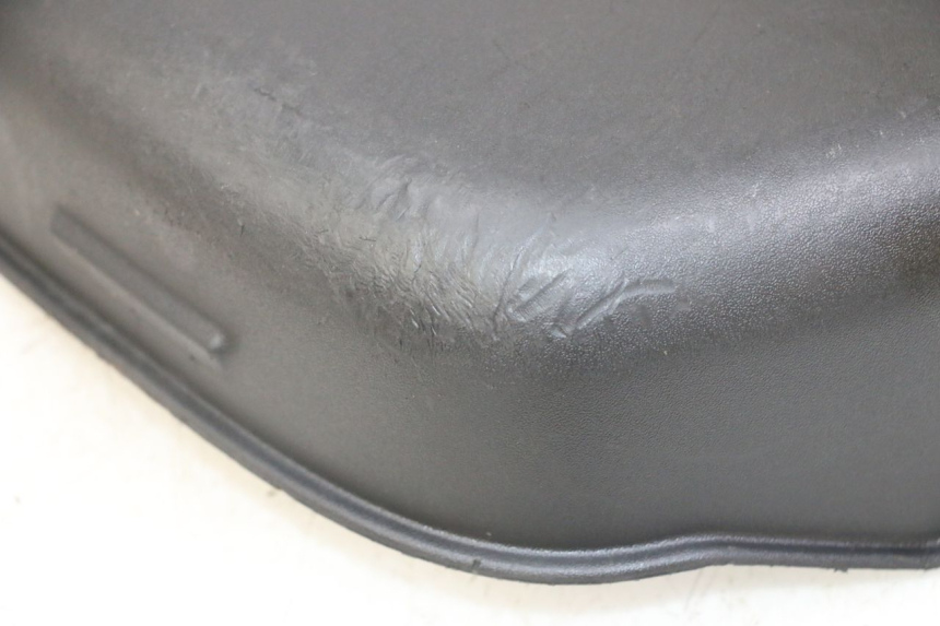 photo de TAMPA DA BATERIA PIAGGIO MP3 LT 300 (2010 - 2016) - Outro ângulo de visão
