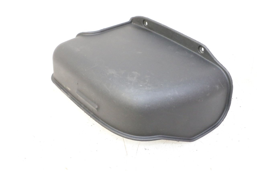 photo de TAMPA DA BATERIA PIAGGIO MP3 LT 300 (2010 - 2016) - Zoom do estado de desgaste