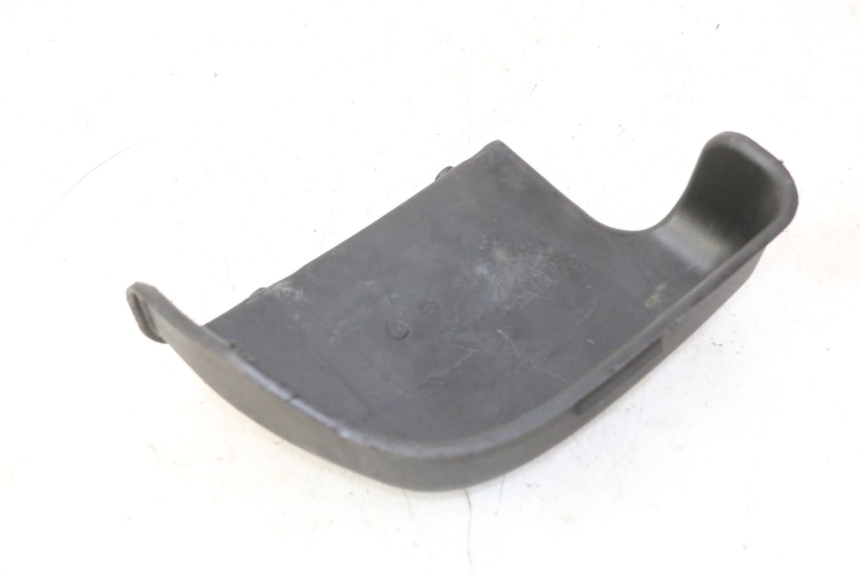 photo de TAMPA DA BATERIA PIAGGIO MP3 RL 250 (2006 - 2010) - Zoom do estado de desgaste