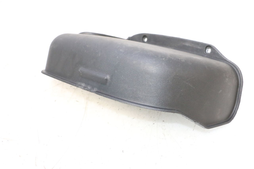 photo de TAMPA DA BATERIA PIAGGIO MP3 RL 250 (2006 - 2010) - Zoom do estado de desgaste