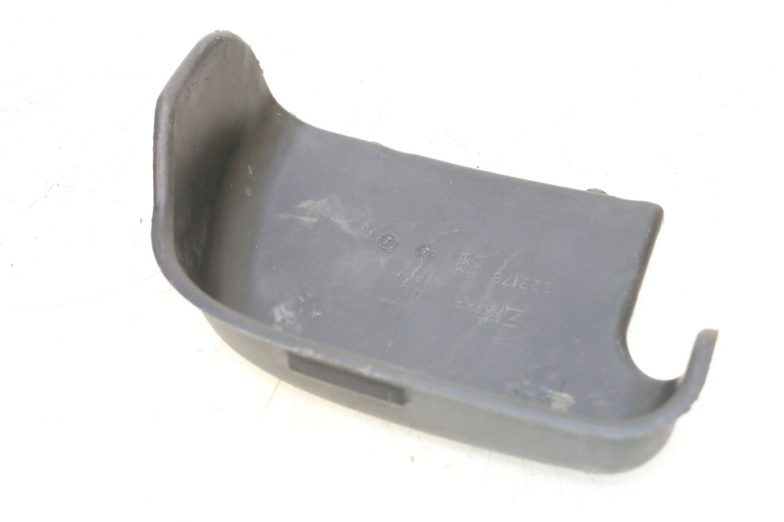 photo de TAMPA DA BATERIA PIAGGIO MP3 RL 250 (2006 - 2010) - Outro ângulo de visão