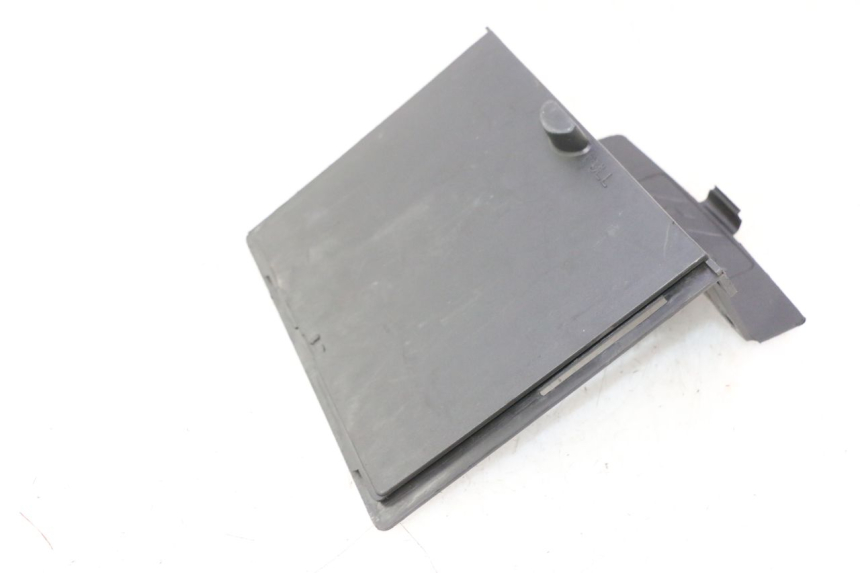 photo de TAMPA DA BATERIA KYMCO LIKE 4T 50 (2019 - 2025) - Vista principal