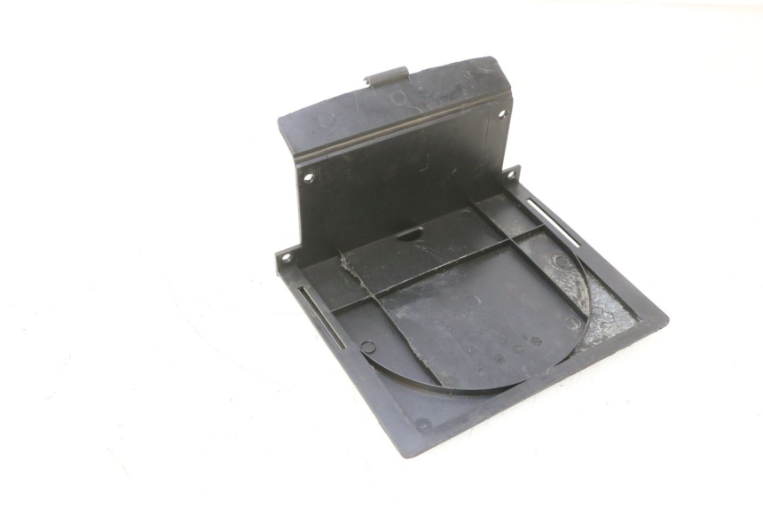 photo de TAMPA DA BATERIA KYMCO LIKE 4T 50 (2019 - 2025) - Zoom do estado de desgaste