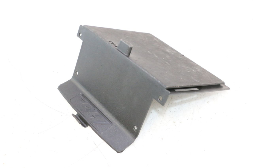photo de TAMPA DA BATERIA KYMCO LIKE 4T 50 (2019 - 2025) - Detalhe da peça