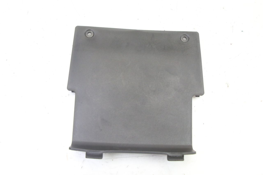 photo de TAMPA DA BATERIA SYM ORBIT III 3 4T 50 (2021 - 2025) - Detalhe da peça
