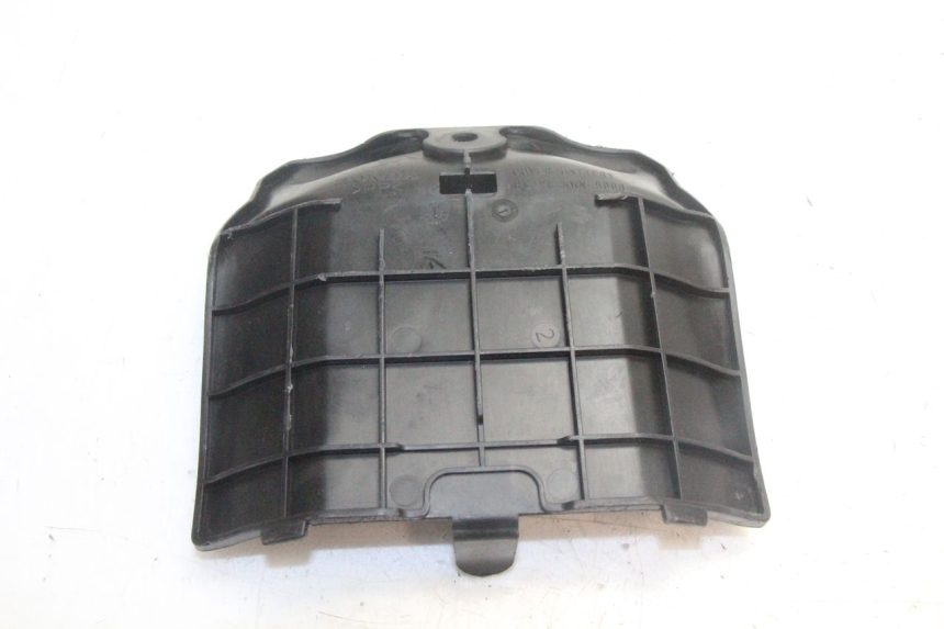 photo de TAMPA DA BATERIA HONDA PCX (JF28) 125 (2009 - 2011) - Zoom do estado de desgaste
