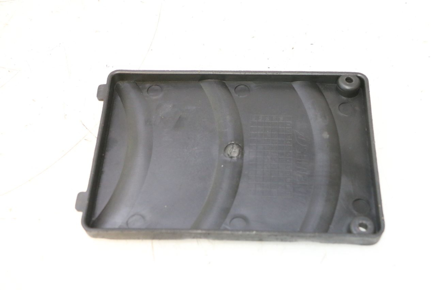 photo de TAMPA DA BATERIA ORCAL RAPTOR 50 (2015 - 2021) - Detalhe da peça