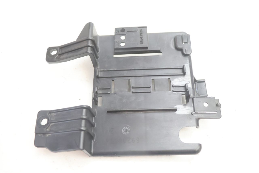 photo de TAMPA DE BATERIA HARLEY DAVIDSON ROAD GLIDE FLTRXSE 1920 (2018 - 2022) - Detalhe da peça