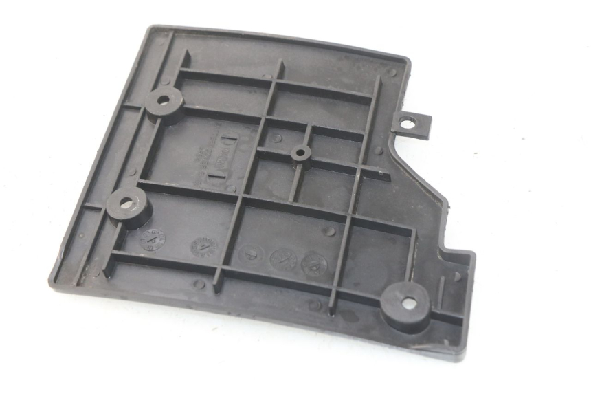 photo de TAMPA DA BATERIA TNT MOTOR ROMA 12' 2T 50 (2007 - 2018) - Detalhe da peça