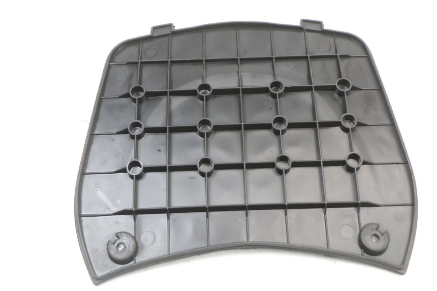 photo de TAMPA DA BATERIA JM MOTORS SANTANA 50 (2014 - 2023) - Outro ângulo de visão