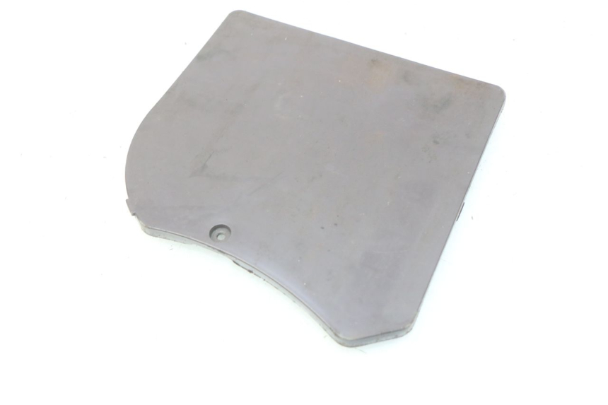 photo de TAMPA DA BATERIA JM MOTORS SC 4T 50 (2012 - 2017) - Zoom do estado de desgaste