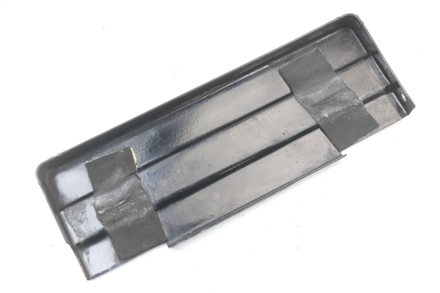 photo de TAMPA DA BATERIA HARLEY DAVIDSON SPORTSTER XL CUSTOM 1200 (2003 - 2004) - Detalhe da peça