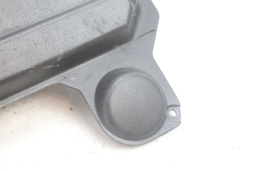 photo de TAMPA DA BATERIA APRILIA SR 2T 50 (2012 - 2017) - Outro ângulo de visão