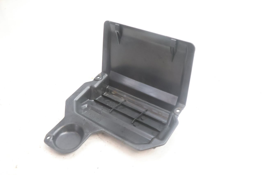 photo de TAMPA DA BATERIA APRILIA SR 2T 50 (2012 - 2017) - Pontos de fixação