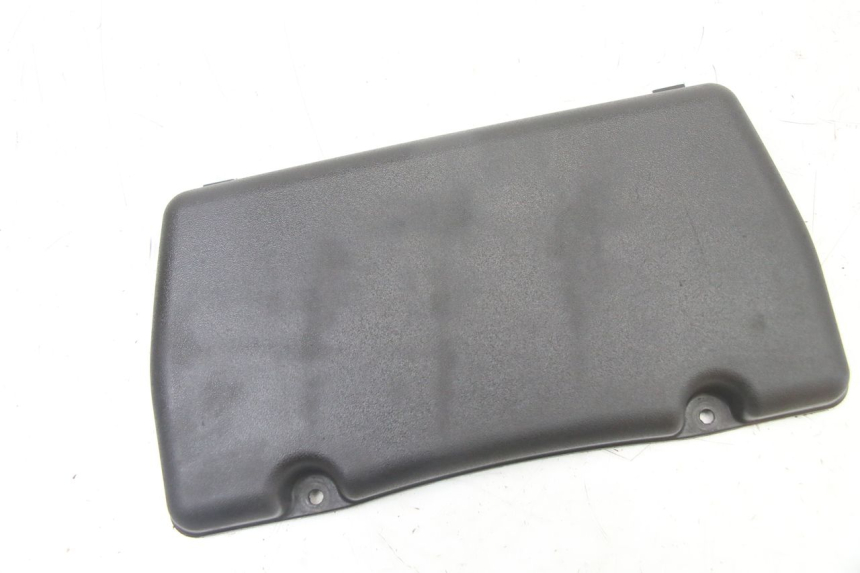 photo de TAMPA DA BATERIA PIAGGIO XEVO - X EVO 125 (2007 - 2017) - Vista principal