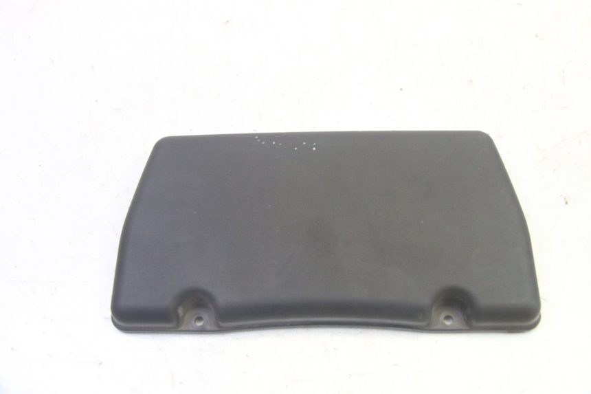 photo de TAMPA DA BATERIA PIAGGIO XEVO - X EVO 125 (2007 - 2017) - Vista principal