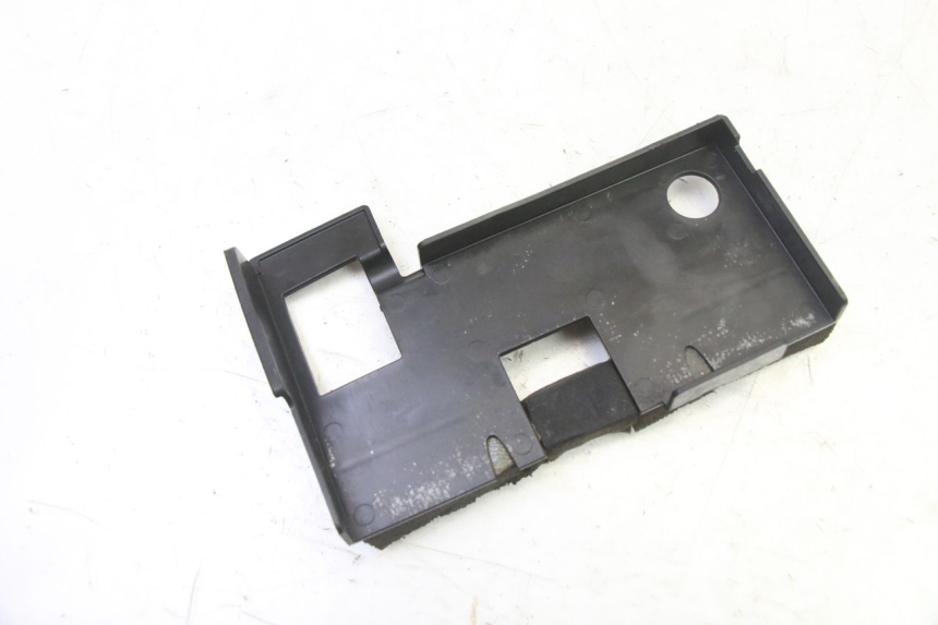 photo de TAMPA DA BATERIA YAMAHA XJ6 ABS 600 (2008 - 2016) - Detalhe da peça
