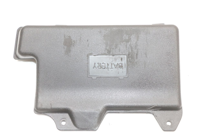 photo de TAMPA DA BATERIA PIAGGIO ZIP 2T 50 (2009 - 2019) - Detalhe da peça