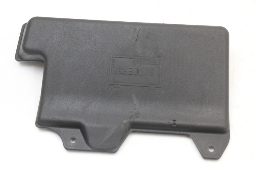 photo de TAMPA DA BATERIA PIAGGIO ZIP 4T 50 (2018 - 2020) - Vista principal