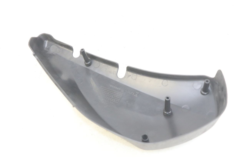 photo de TAMPA DA CAIXA DE AR PIAGGIO BEVERLY 125 (2010 - 2015) - Detalhe da peça