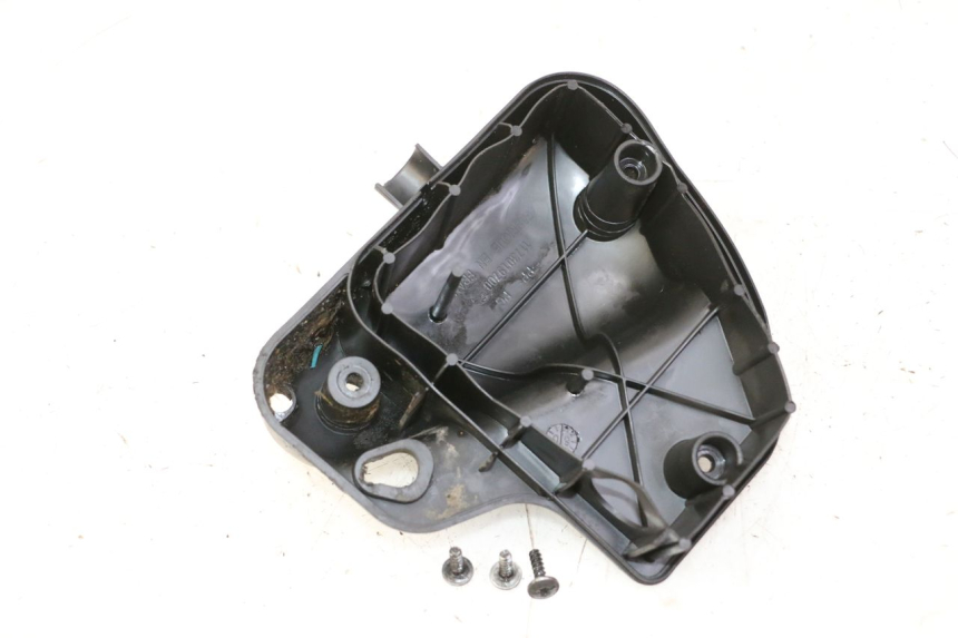 photo de TAMPA DA CAIXA DE AR PEUGEOT ELYSTAR 50 (2002 - 2014) - Detalhe da peça