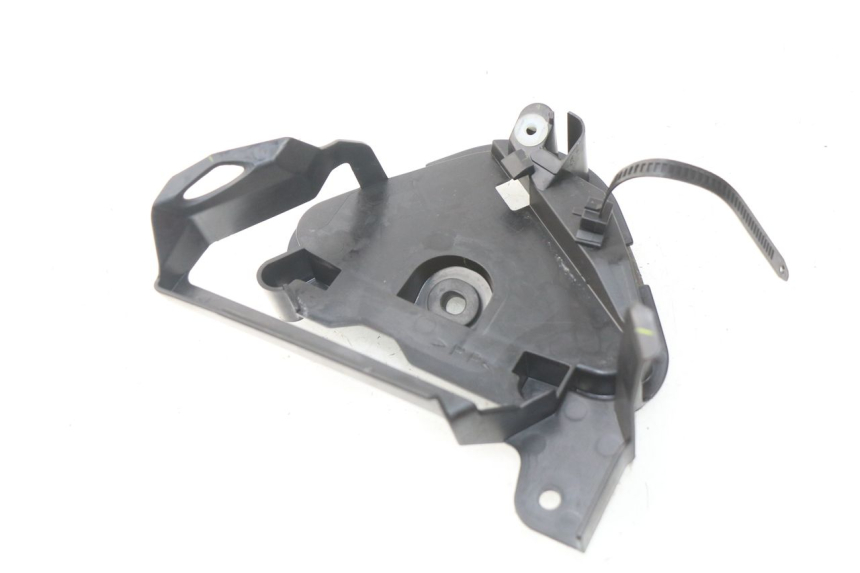 photo de TAMPA DA CAIXA DE AR YAMAHA FZ8 800 (2010 - 2016) - Zoom do estado de desgaste