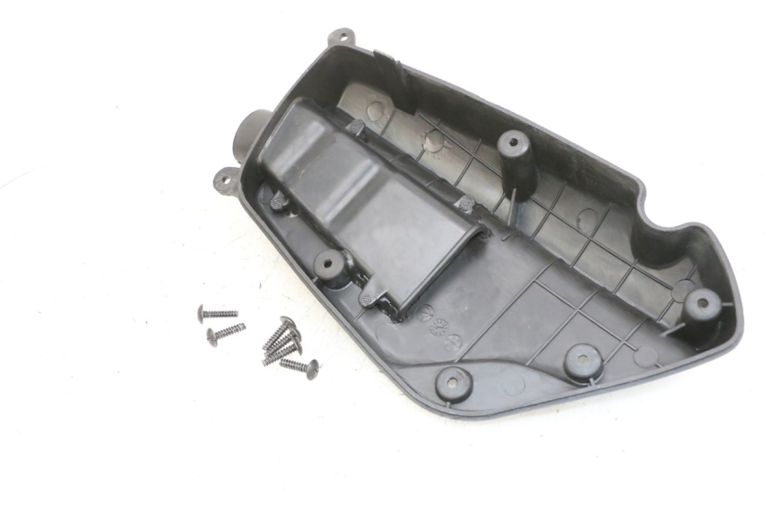 photo de TAMPA DA CAIXA DE AR KYMCO LIKE 125 (2009 - 2016) - Zoom do estado de desgaste