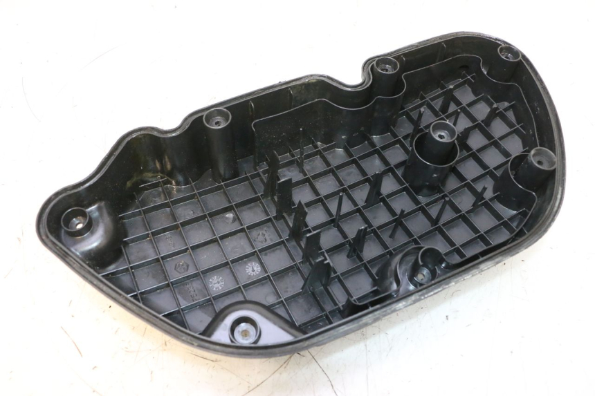 photo de TAMPA DA CAIXA DE AR PIAGGIO MP3 RL 250 (2006 - 2010) - Detalhe da peça
