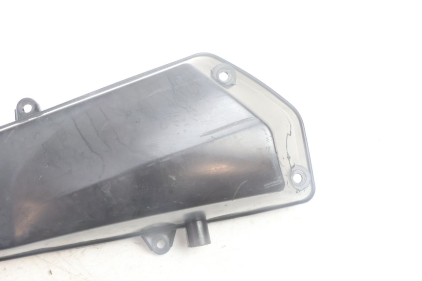 photo de TAMPA DA CAIXA DE AR TNT MOTOR ROMA 10' 4T 50 (2007 - 2018) - Zoom do estado de desgaste