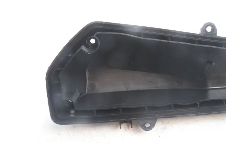photo de TAMPA DA CAIXA DE AR TNT MOTOR ROMA 10' 4T 50 (2007 - 2018) - Estado da superfície