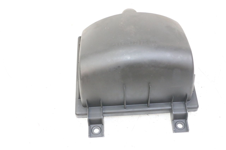 photo de TAMPA DA CAIXA DE AR PEUGEOT SATELIS COMPRESSOR K15 125 (2006 - 2009) - Outro ângulo de visão
