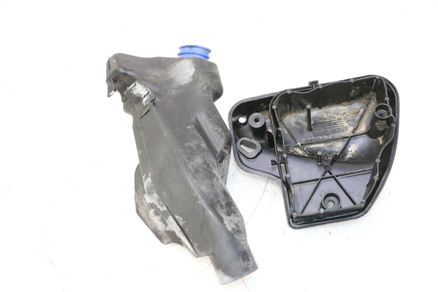 photo de TAMPA DA CAIXA DE AR PEUGEOT SPEEDFIGHT 2 AC 50 (2000 - 2009) - Outro ângulo de visão