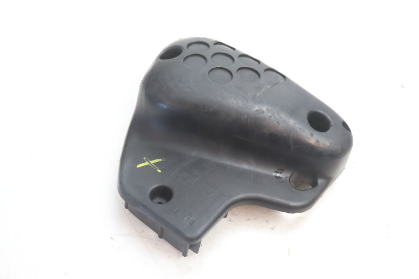 photo de TAMPA DA CAIXA DE AR PEUGEOT TREKKER TKR 50 (2005 - 2014) - Zoom do estado de desgaste