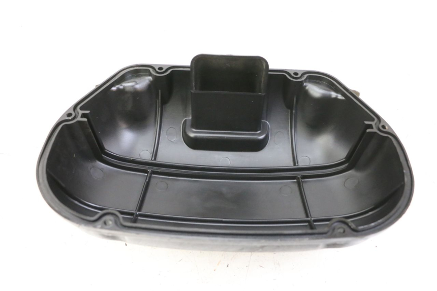 photo de TAMPA DA CAIXA DE AR YAMAHA FZ6 FAZER S2 600 (2007 - 2011) - Zoom do estado de desgaste
