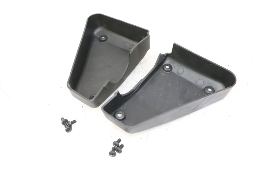 photo de TAMPA DA CAIXA DE AR YAMAHA FZS FAZER 600 (2001 - 2003) - Zoom do estado de desgaste