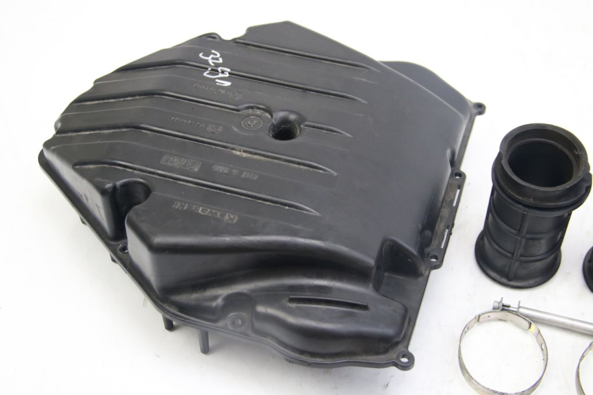 photo de TAMPA DA CAIXA DE AR KAWASAKI Z ABS 1000 (2014 - 2020) - Pontos de fixação