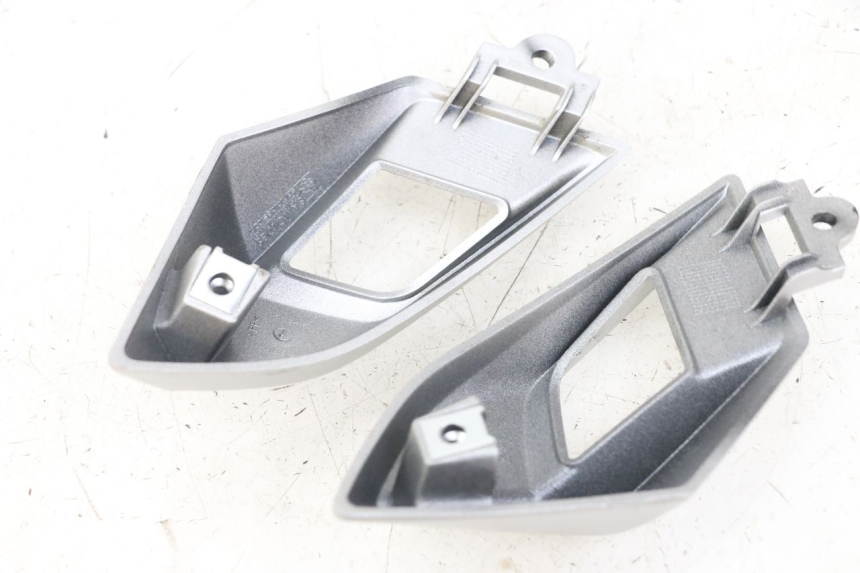 photo de TAMPA LATERAL DO CHASSI YAMAHA AEROX 2T 50 (2013 - 2017) - Detalhe da peça
