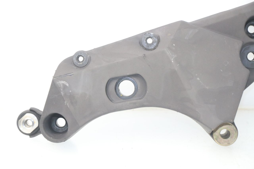 photo de TAMPA LATERAL DO CHASSI MV AGUSTA BRUTALE R WALLY 910 (2008 - 2008) - Peça verificada
