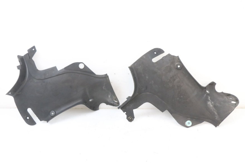 photo de TAMPA LATERAL DO CHASSI BMW C1 125 (2000 - 2003) - Outro ângulo de visão