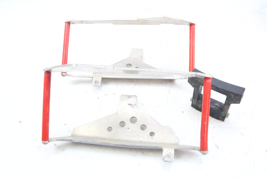 photo de TAMPA LATERAL DO CHASSI HONDA CRF 250 (2010 - 2013) - Outro ângulo de visão
