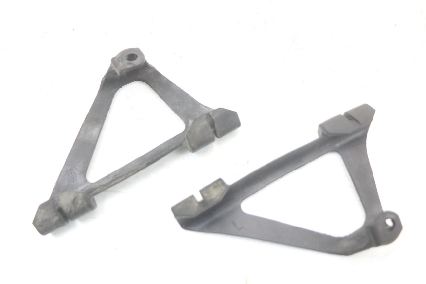 photo de TAMPA LATERAL DO CHASSI HONDA CRF R 250 (2020 - 2021) - Outro ângulo de visão