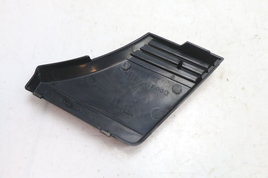 photo de TAMPA LATERAL DO QUADRO DIREITO PEUGEOT 103 SPX CLIP 50 (1989 - 1992) - Outro ângulo de visão