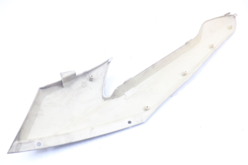 photo de TAMPA LATERAL DIREITA DO CHASSI QUADRO 3D S 350 (2013 - 2018) - Pontos de fixação