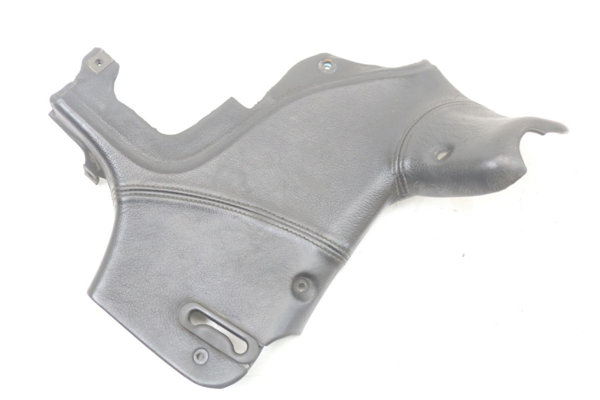 photo de TAMPA LATERAL DIREITA DO CHASSI BMW C1 125 (2000 - 2003) - Detalhe da peça