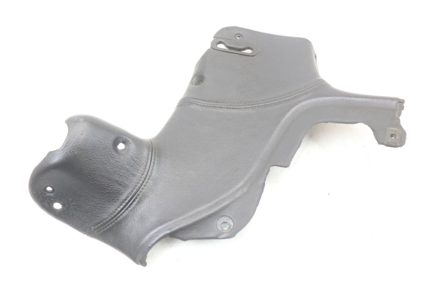 photo de TAMPA LATERAL DIREITA DO CHASSI BMW C1 125 (2000 - 2003) - Zoom do estado de desgaste
