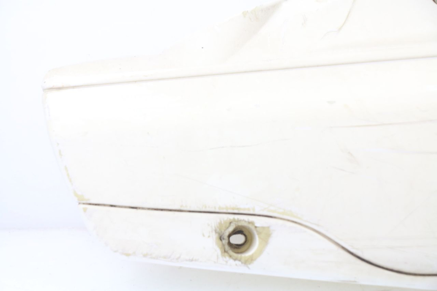 photo de TAMPA LATERAL DIREITA DO CHASSI ERIDER CARGO 1 (2009 - 2018) - Marcações e referências