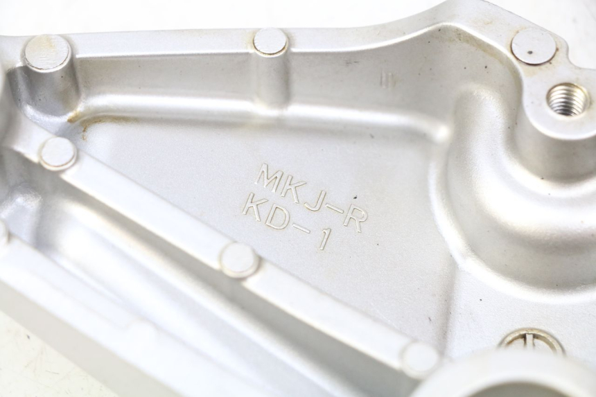 photo de TAMPA LATERAL DIREITA DO CHASSI HONDA CB R 1000 (2018 - 2023) - Outro ângulo de visão